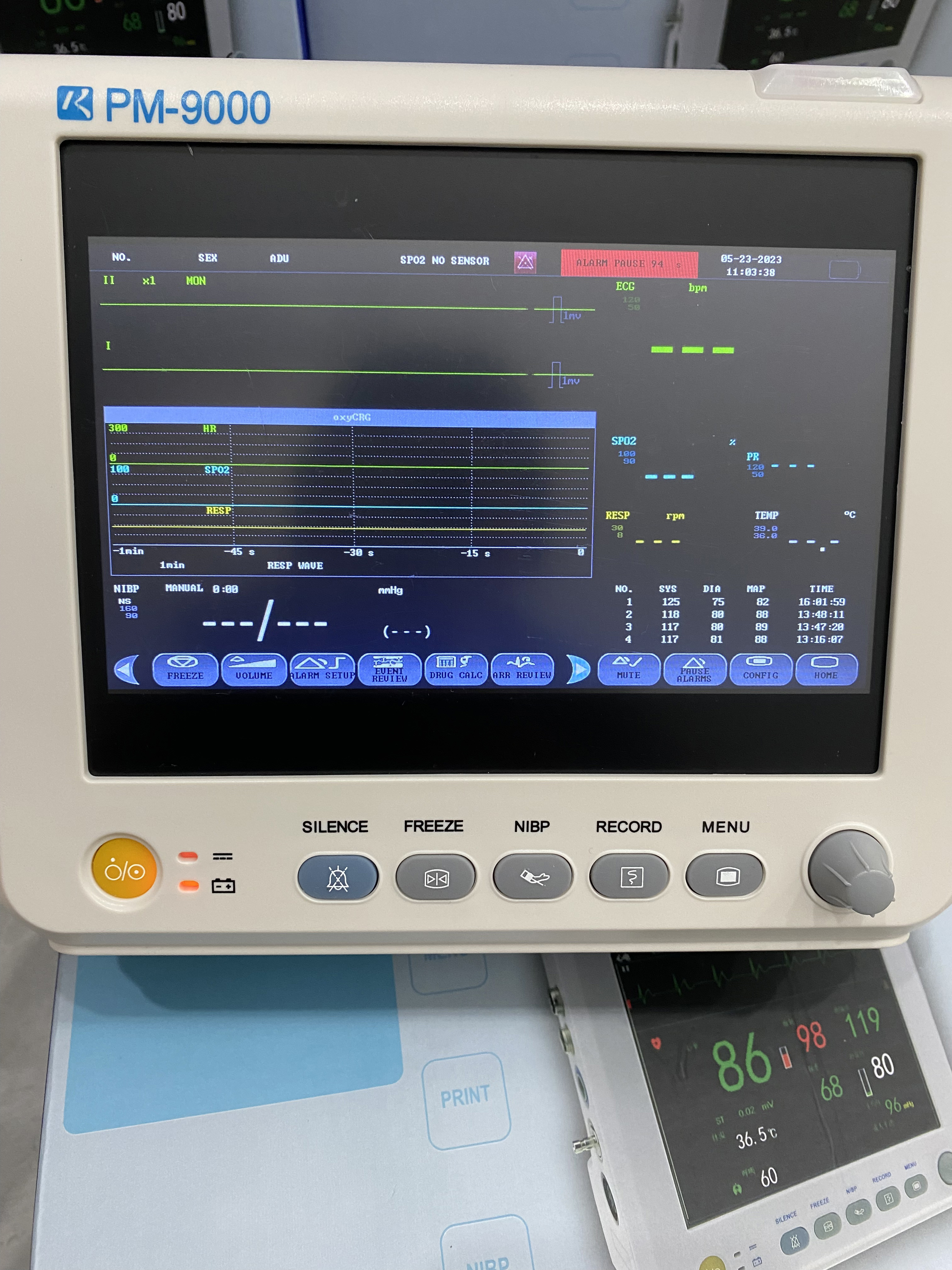 7 Inch Multi Parameter Patient Monitor With NIBP Spo2 For Clinical Emergency