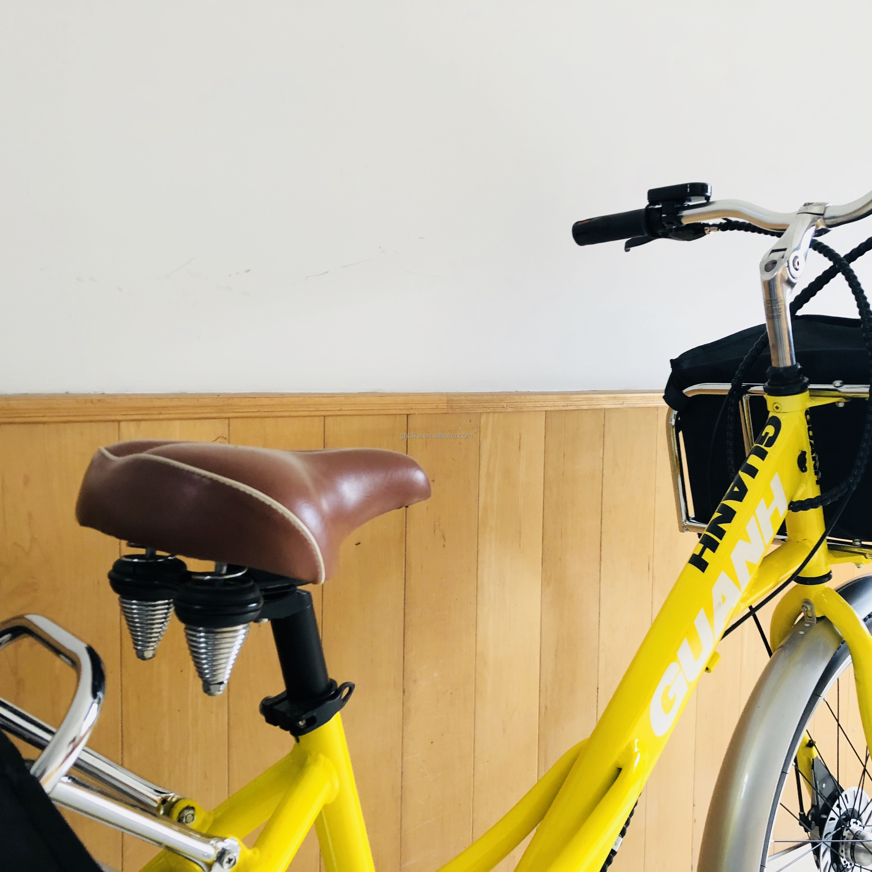 35V 350W 8.8AH Lithium Battery 26" Fast Food Delivery Cargo Electric Bike for Adult Women 25KM/H CE Europe Market