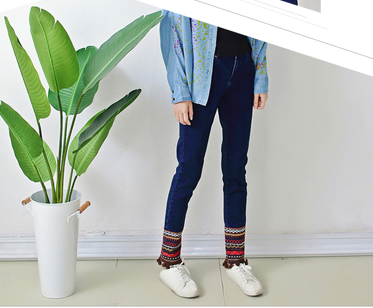 Customized Super Skinny Fit Denim Jeggings For Young Ladies Embroidery Around