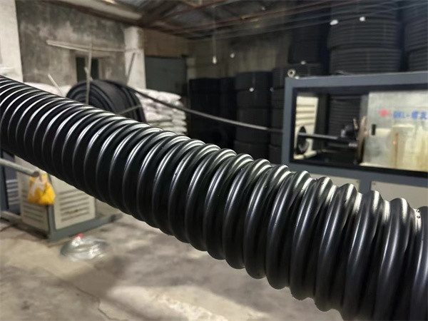 Flexible Pipe Extrusion Machine Reinforced Spiral Pipe Extrusion Line