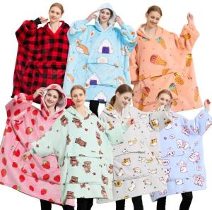 China 100% Polyester Fleece Oversized Hooded Blankets Unisex Ultra Comfortable wholesale