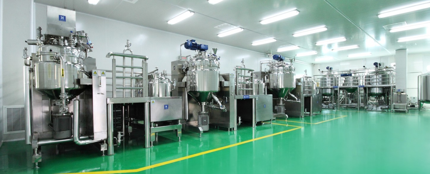 10000L Cosmetic Emulsifier Mixer With Circulation Homogenizer 3phases 200V