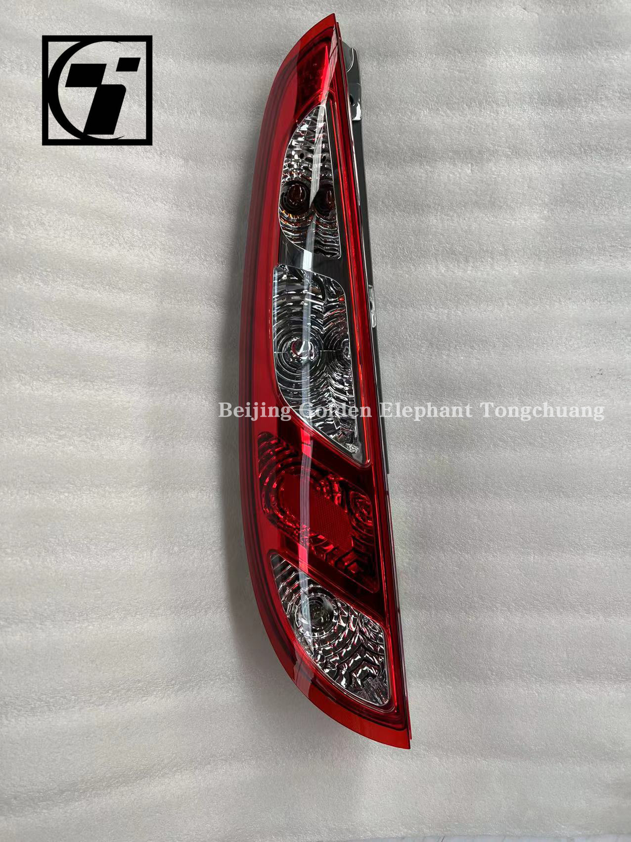 Foton Monpeck E Rear Combination Lights 12V MPX Lights 1K18037200010 and 1K18037200020