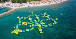 China Waterproof Inflatable Water Parks For Adults wholesale