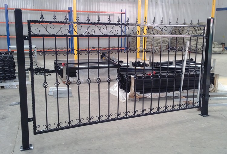 Decorative welded steel picket fence,beautiful-garden fence Steel Tubular Fence ,Garrison Fence for sale
