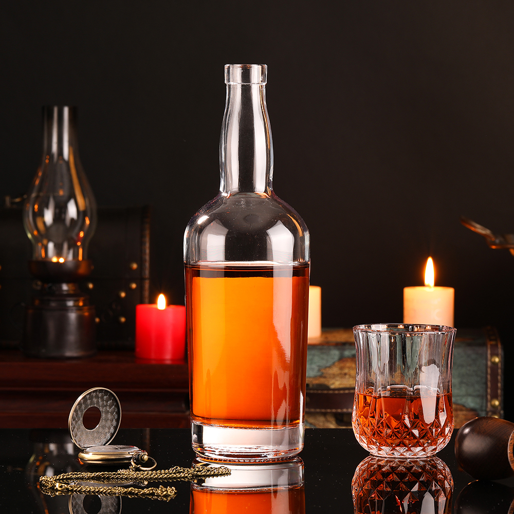 Transparent Glass Products 500ml 750ml 1000ml Round Empty Tequila Bottle and Spray Cap
