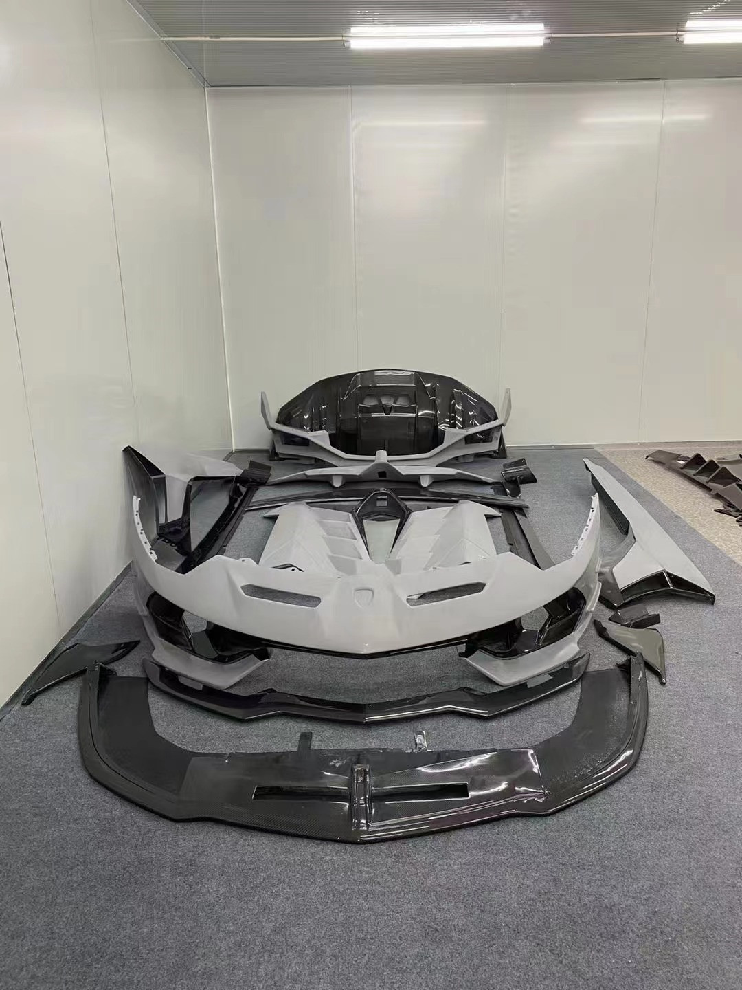 For Lamborghini Aventador LP700 LP720 Carbon Fiber Body Kit Aventador Upgraded SVJ Style Front and Rear Bumper Spoiler Body Kit