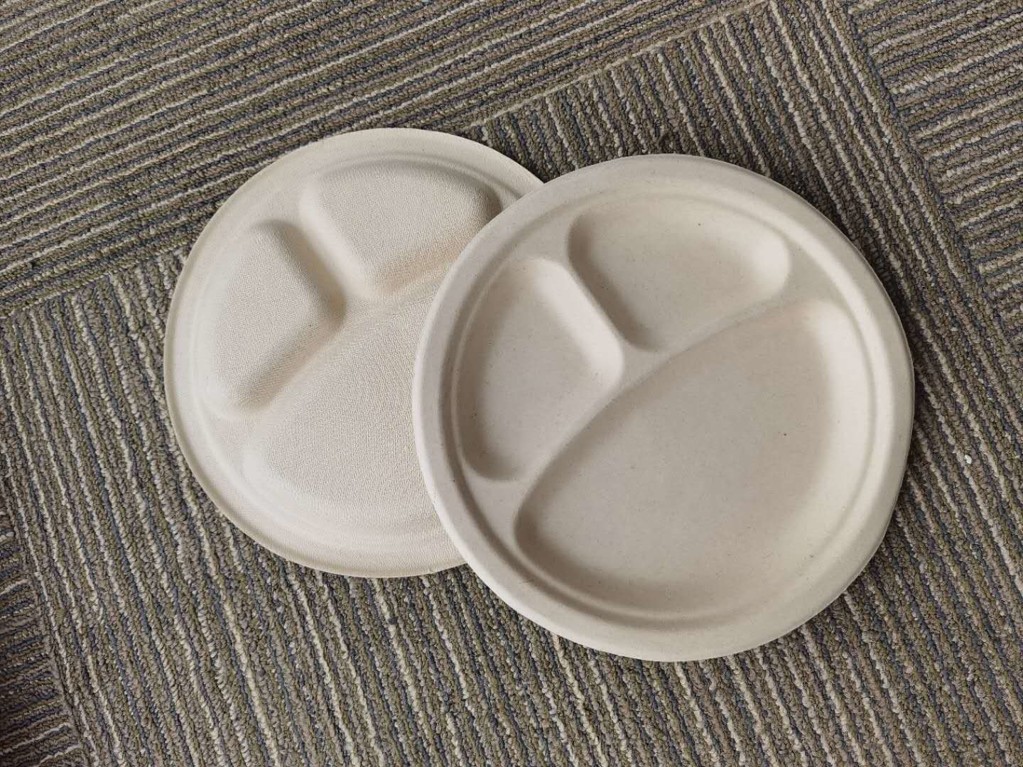 9" 3 Compartment Biodegradable Sugarcane Bagasse Plates