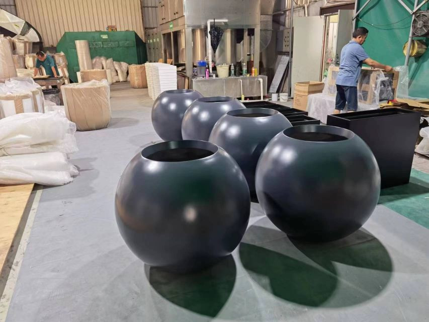Factory Supplier Top Sale Fiberglass Planters Resin Fiberglass Flower Pots For Garden Decor