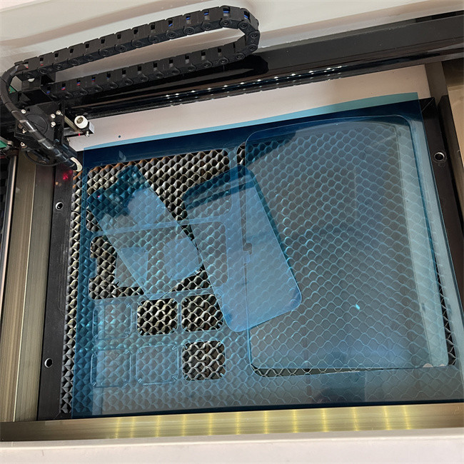 Nano Glass Hydrogel And Vinyls Daqin Mobile Tempered Glass Screen Protector Laser Cutting Machine For Phone Shop And Repair Busines