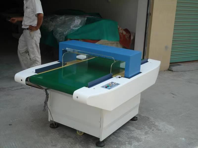 110W 50HZ Footwear Testing Equipment , Stable Conveyor Type Needle Detector