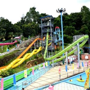 China OEM Adult Exclusive Outdoor Fiberglass Water Slide For Thrilling Body Sliding wholesale