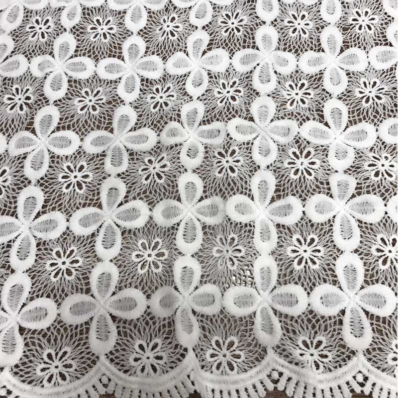 Three Dimensional 115cm Coloured Embroidery Fabric Net Yarn White Lace