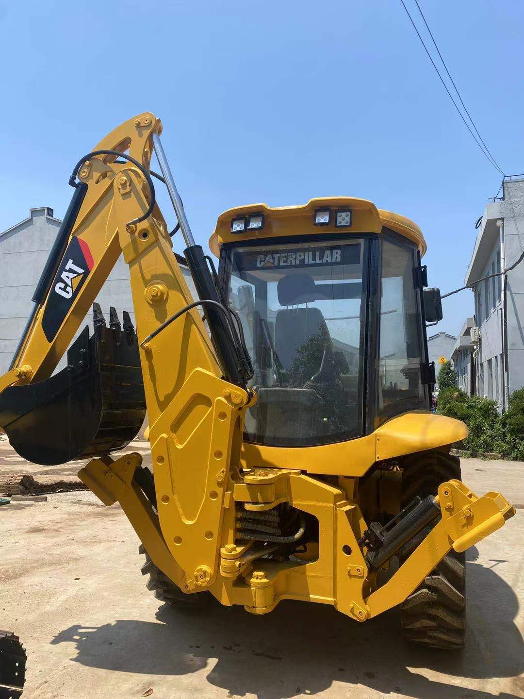 Premium Used CAT 420F Backhoe Loader Unmatched Power & Efficiency