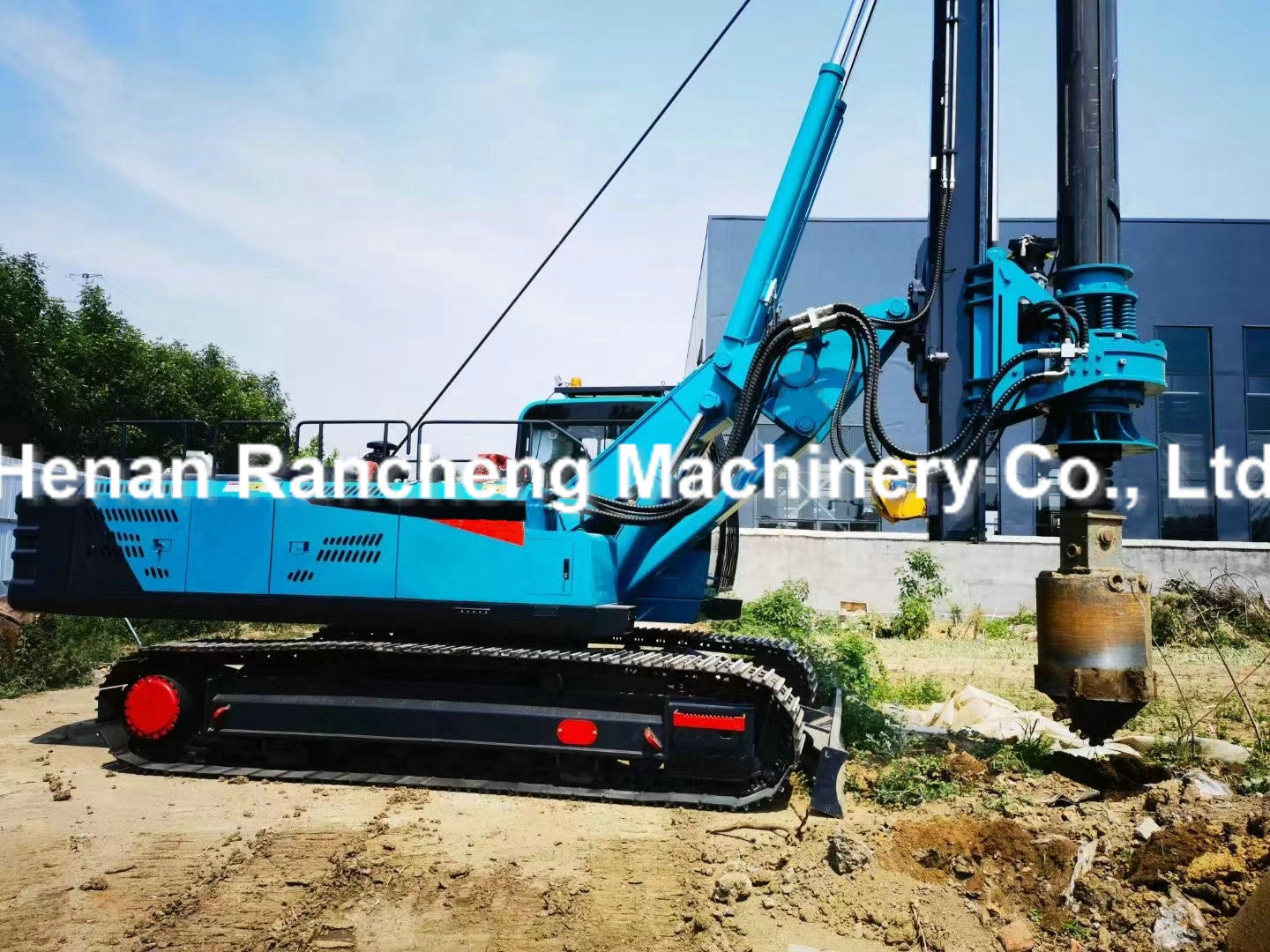 Crawler Mounted Rotary Drilling Equipment 190KW Engine Power 60m Piling Depth