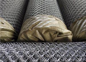 China Hot Dipped Galvanized Chain Link Fence Diamond Mesh Wire Fence For Farm wholesale