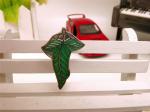 Zinc Alloy Metal Brooch Pin Green Leaf Shape Souvenir Decorations