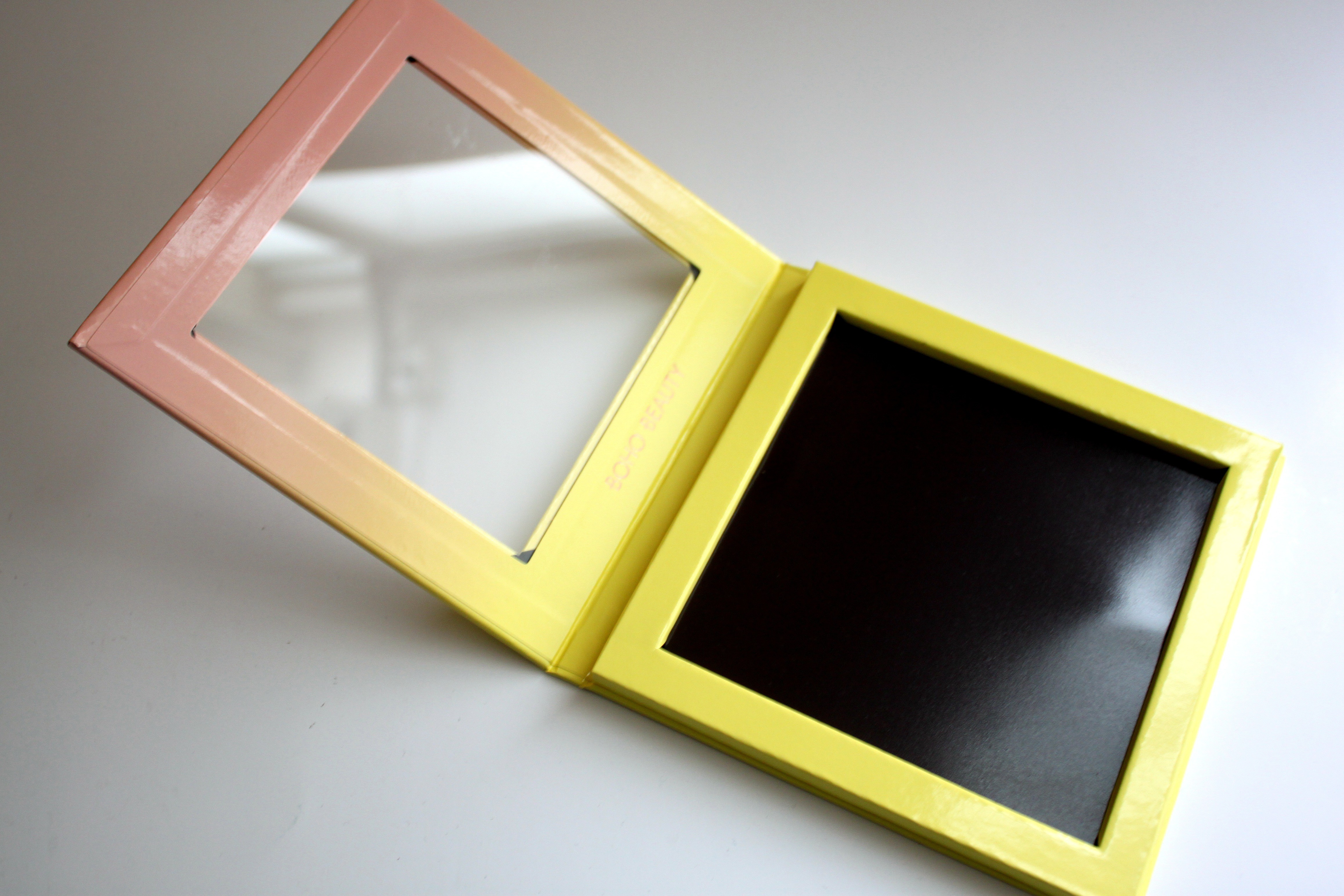 Gradient Color Empty Magnetic Palette CMYK Printing With Mirror