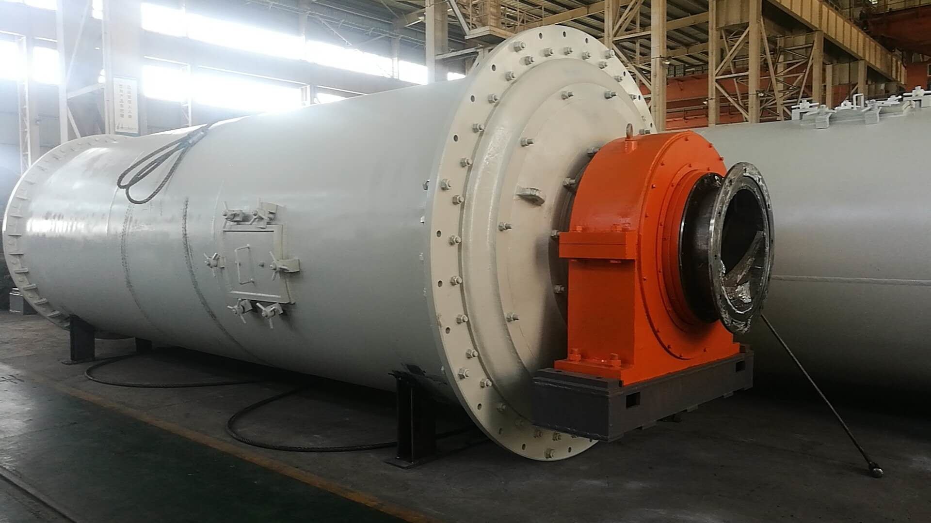 Copper Ore Dry Grinding Ball Mill Bauxite Alumina Ball Mill For Quartz Grinding