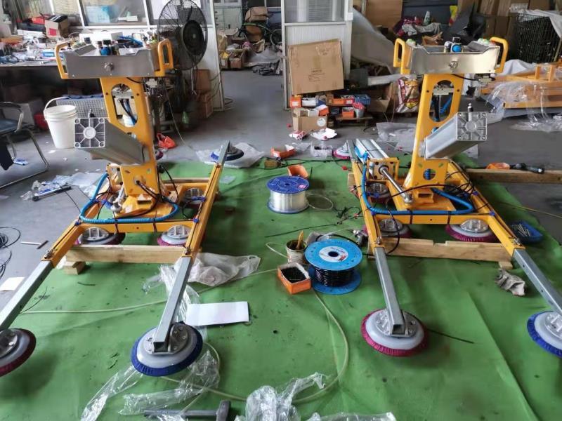 Glass Crane Vacuum Glass Suction Crane Lifter for Shop Glass with Sucking Capacity