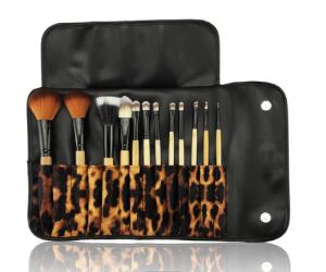 China MSDS 12piece Wooden Makeup Brush Set Synthetic Hair Makeup Brush wholesale