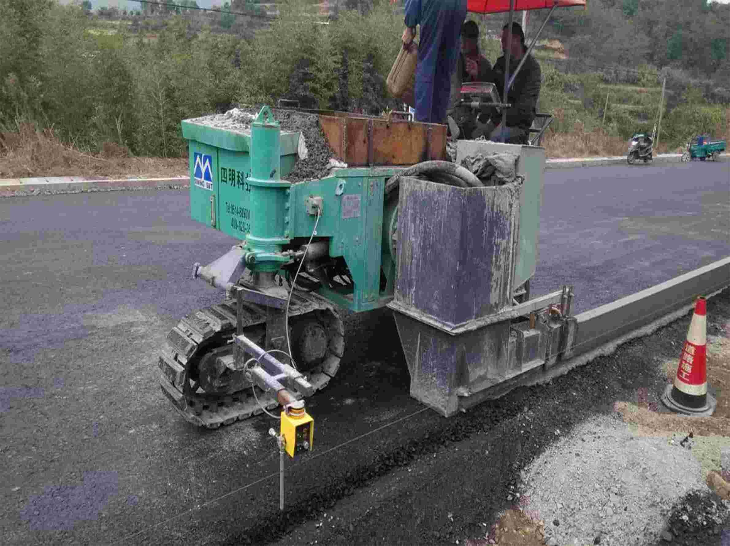 0-125cm Small Slip Form Paver Compact Slipform Paver For Ditch Building