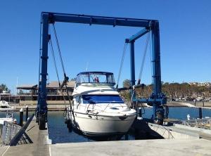 China Shipyard Mobile Boat Lifting Hoist 100t wholesale