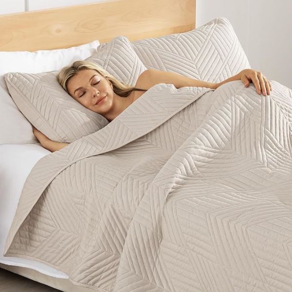 3 Pieces Ultrasonic Quilt Bedding Set, Soft Modern Geometric Coverlet Set for All Seasons