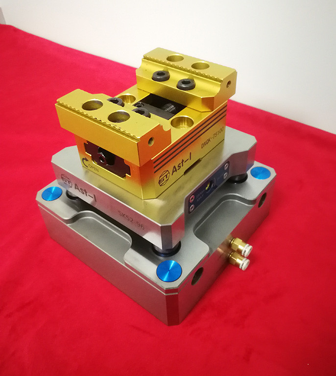 Titanium 5 Axis Vise Hardened Precision Self Centering Vise 75100T