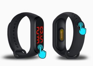 China Electronic Temperature Regulating Wristband , Thermometer Smart Bracelet wholesale