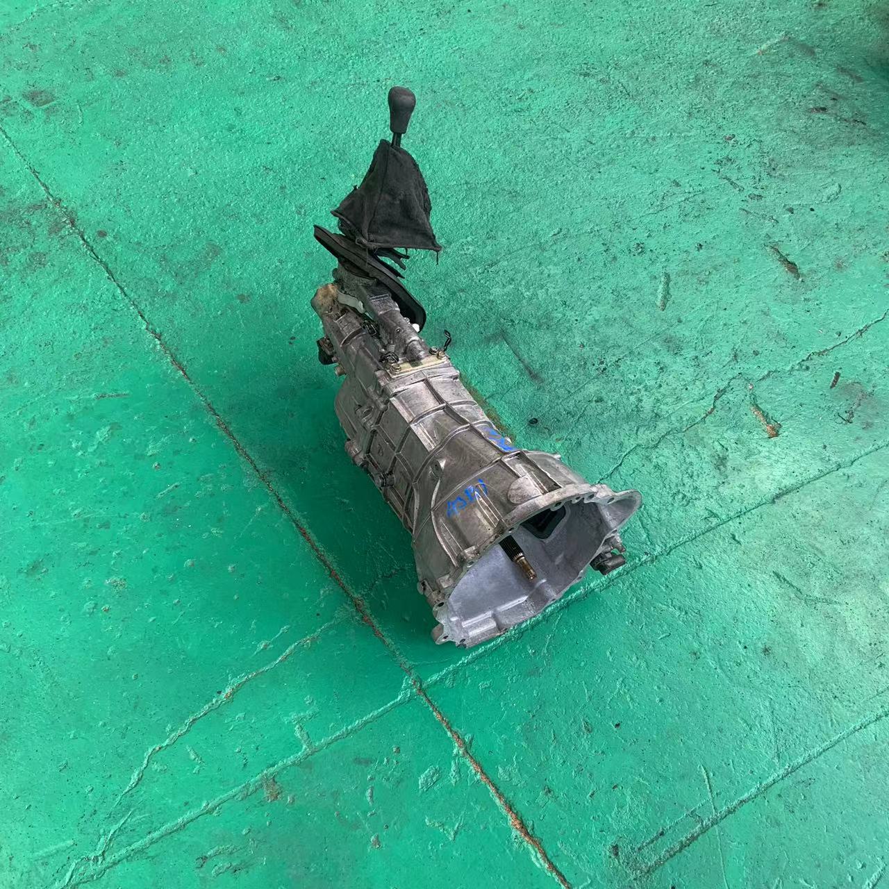 2.0L Displacement Used Gearbox For ISUZU Pickup Truck 4JB1 4x4 4x2