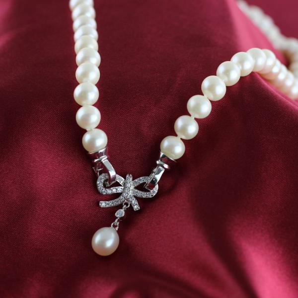 Pearl necklace natural freshwater 8-9 mm nearly round silver pendant