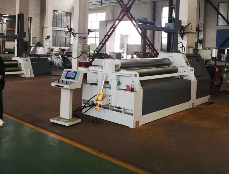 Hydraulic Four Roller Bending Machine CNC With PLC W12-10×2000