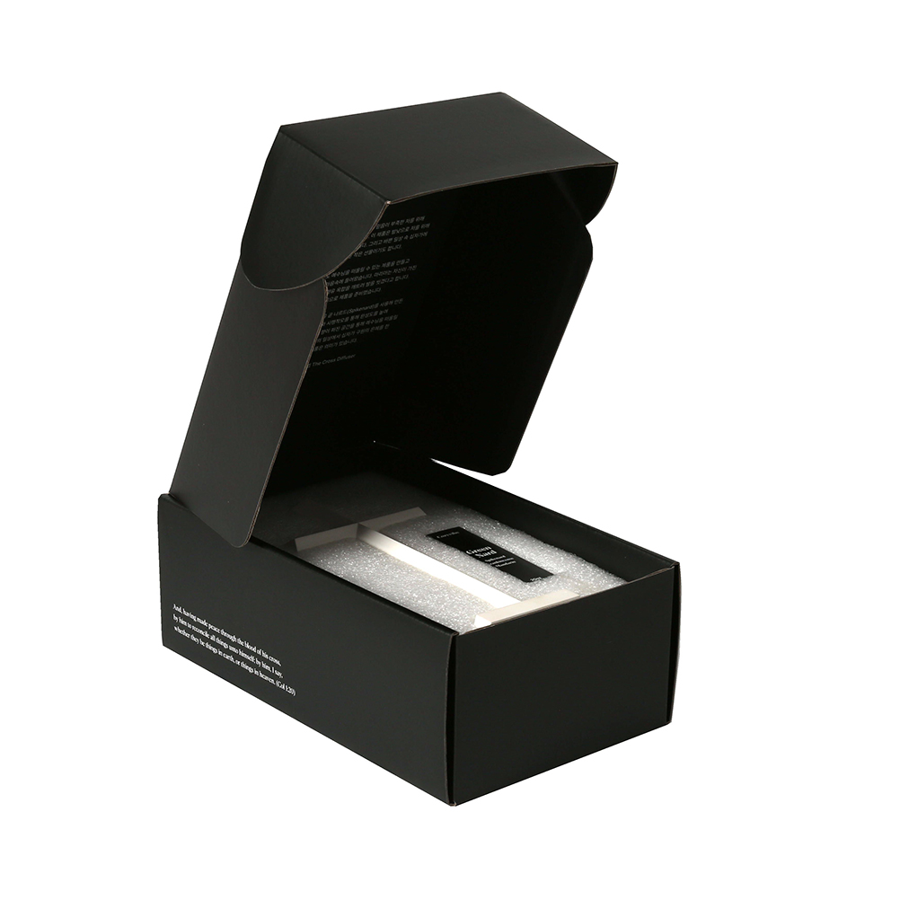 Square Custom Logo Magnetic Folding Gift Box Flat Pack Rigid Cardboard Coated Foil White Paper Foldable Cosmetic Packaging