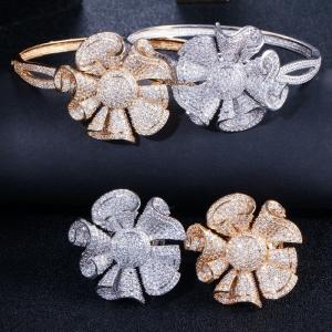 China Flower Cubic Zirconia Bangle CZ Zircon Crystal Flower Bracelets for Women Wedding Bridal Bracelets Jewelry wholesale