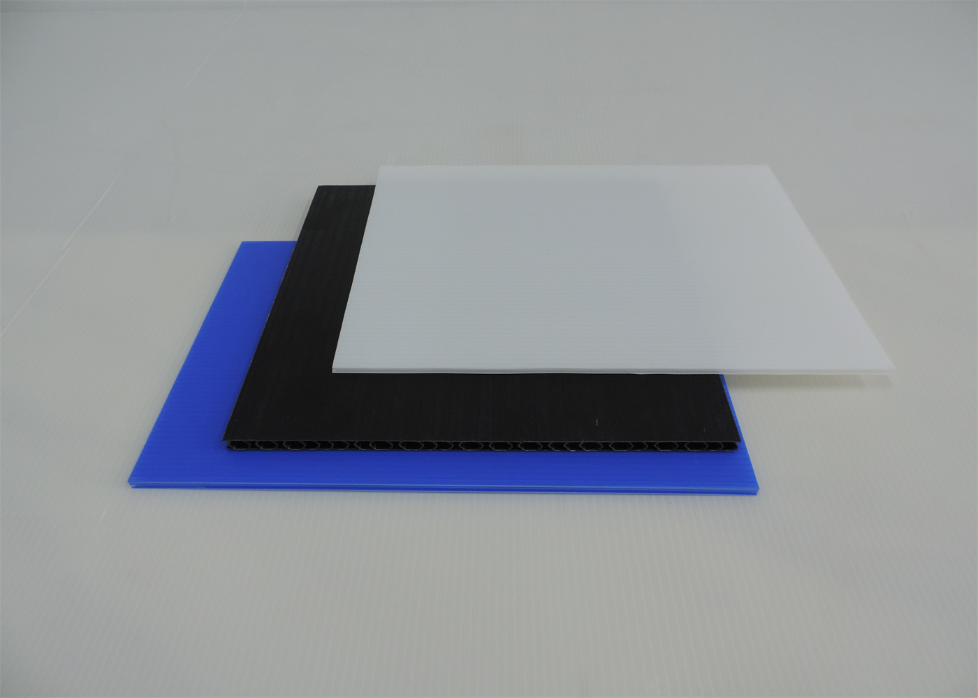900gsm 48 x 96 Corrugated Plastic Sheets Die Cut Use