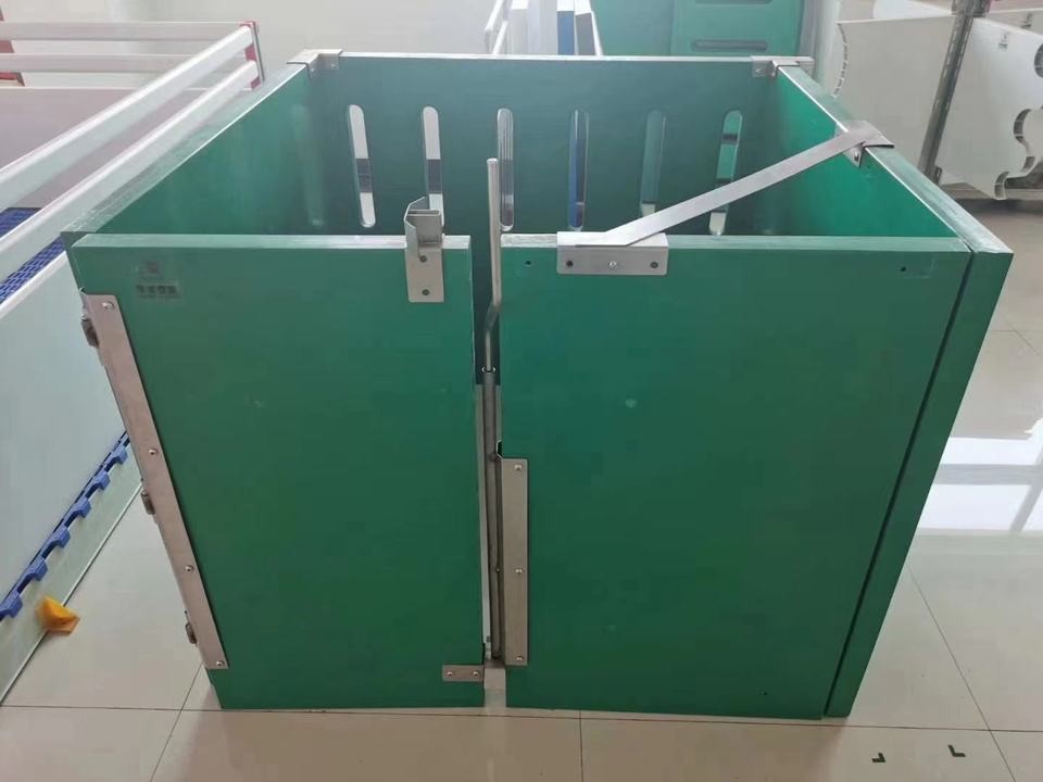 Livestock Honeycomb PP Plastic Fence Panels For Pig Cages