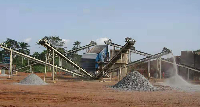 Simple Structure Rotary Vibrating Screen Low Power Consumption Smooth Running