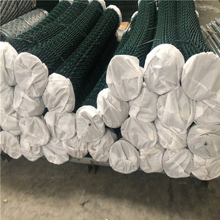 Silvery Diamond Wire Mesh Galvanized Chain Link Fence 50 Feet Length