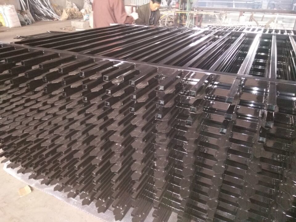 Garrison Fencing Panels 1800mm height x 2400mm width made in China