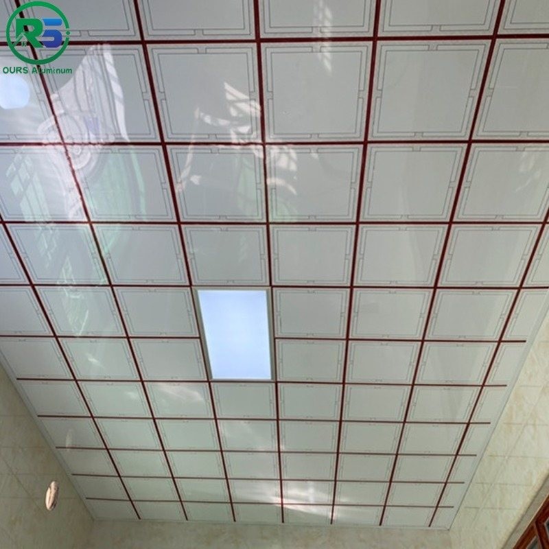 Wet Resistant Decorative Artistic Ceiling Tiles Drop For Kitchen And Washroom