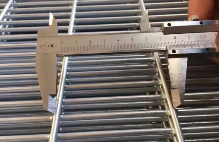 Galvanized 358 Security Fencing Clear View Anti Theft Welded Wire Mesh Panels