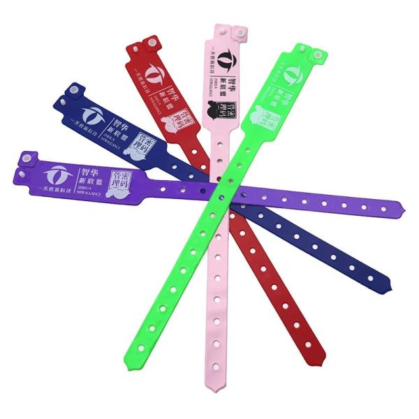 Manufacturer Customizable Solid Color Wristband Plastic Vinyl Event Wristbands
