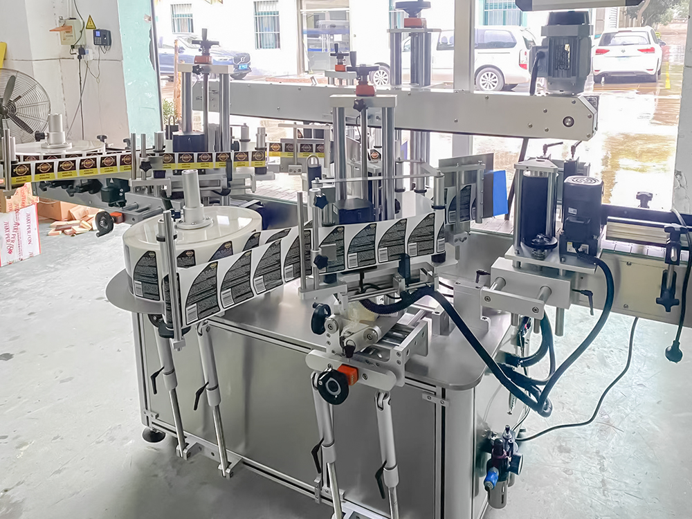 Yimupack Packaging Machines Bottle Sticker Applicator Automatic Round Flat Bottle Labeling Machine