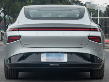 XPENG P7 2022 586G Single Motor Pure Electric Middle Sedan 5 Door 5 Seats