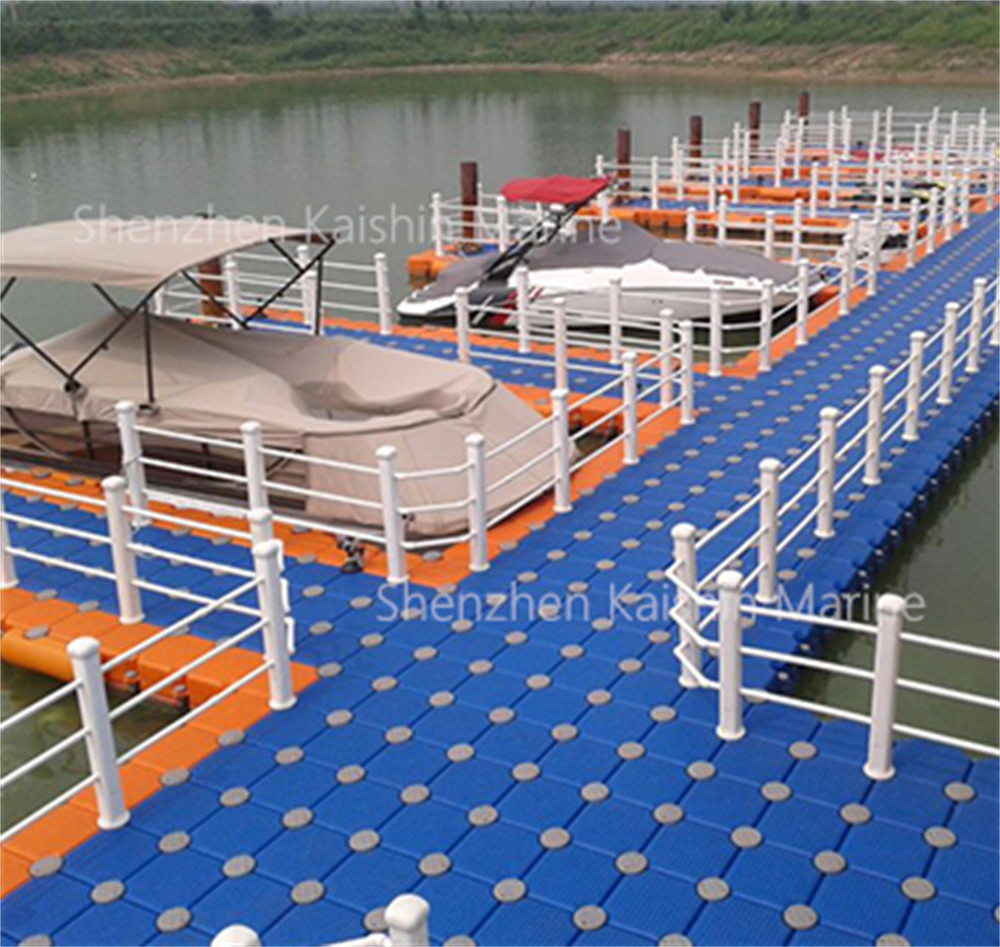 Portability HDPE Floating Cubes Flexible Water Dock Economical Floaters Jet Ski Pontoon