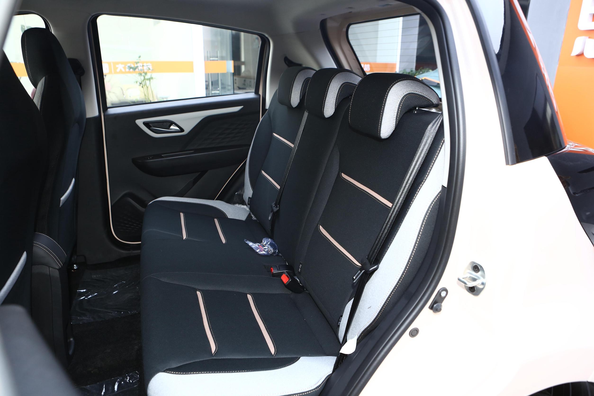 2023 Sihao Huaxianzi Electric Car 4 Wheel 5 door 4 seats High Speed Ev Car Mini car Made In China