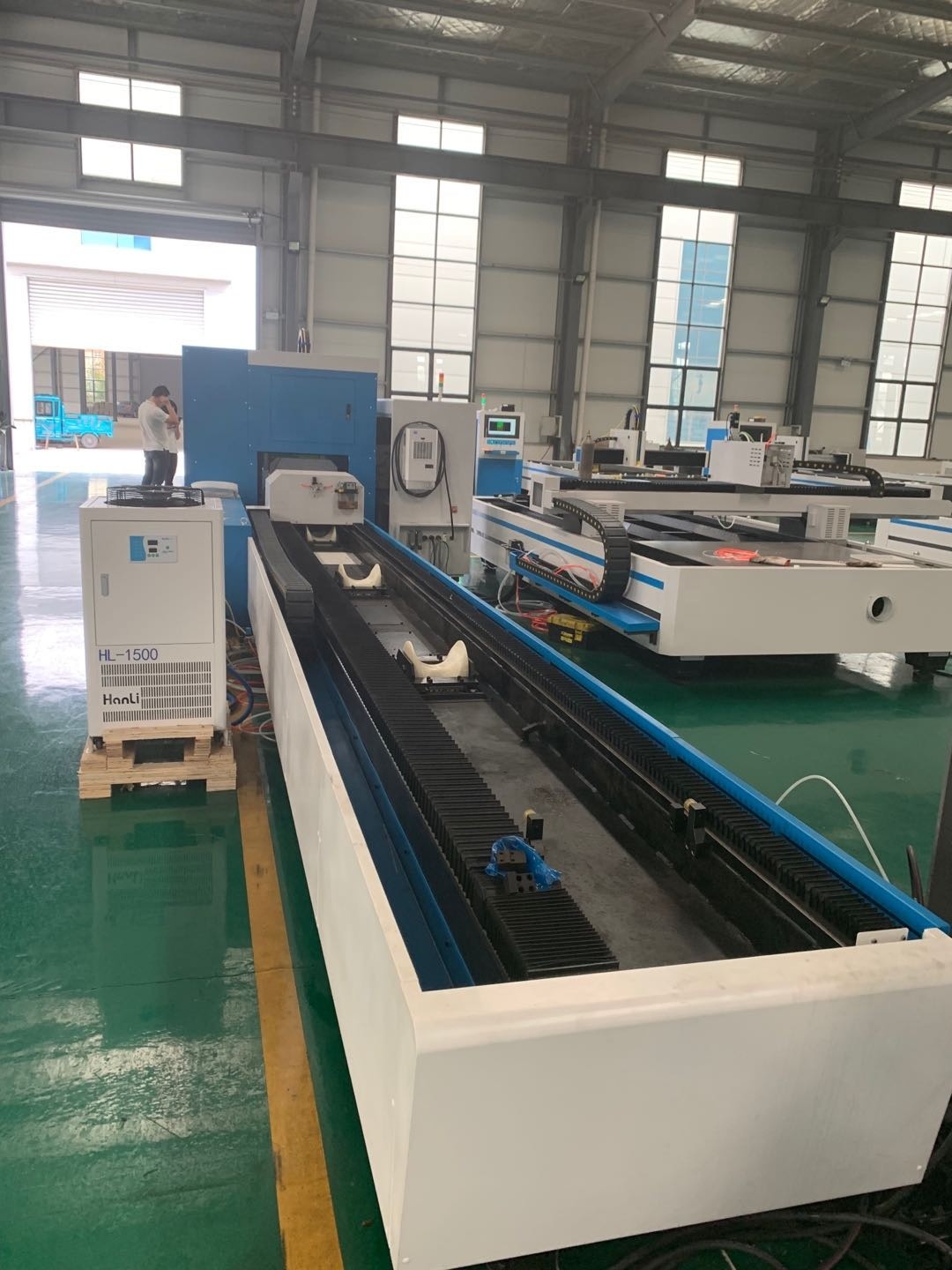 4KW CNC Cut Machine , Metal Tube Laser Cutting Machine 6000mm 1500 Kg