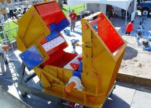 China Construction Hydraulic Impact Crusher Machine 350 Tph Cast Steel Structure wholesale