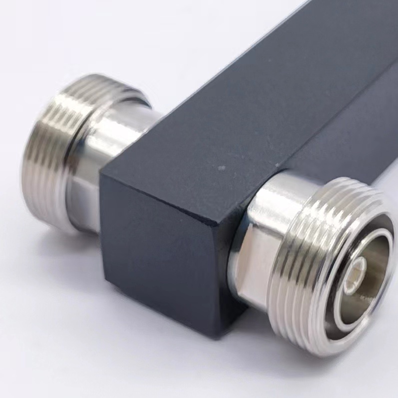3 Way 617-4000MHz 50ohm 4.3-10/DIN/N Female Cavity Power Splitter 3 Way Splitter